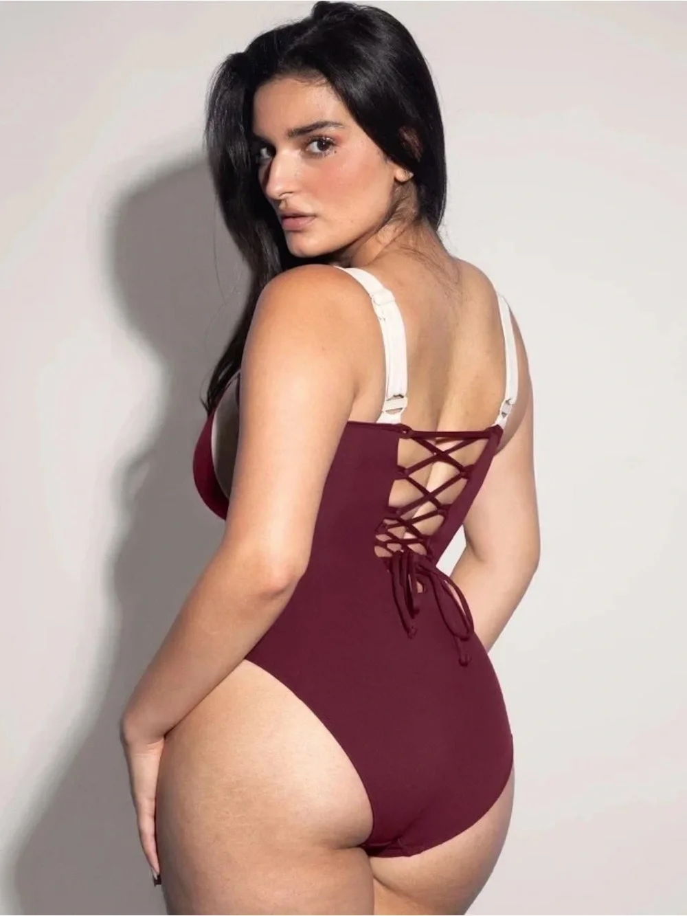 NWTs TA3 Lifty Contour - Dark Cherry/Oat - Size XL F/G (DDD) Short